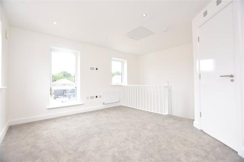 2 bedroom townhouse to rent, Copper Beech Court, Leeds, West Yorkshire