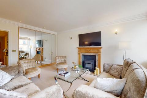 1 bedroom apartment for sale, 162 Sloane Street, London SW1X