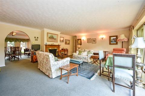 Old Forge High Street, Shipton Bellinger, Tidworth, SP9 7UF