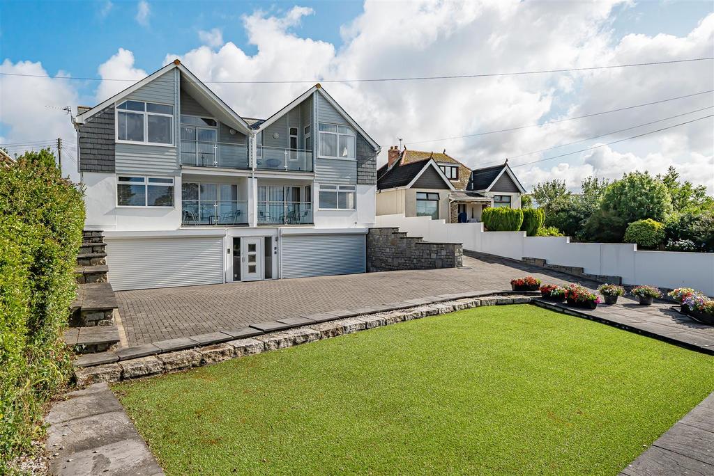 Highertown, Truro 3 bed apartment £525,000