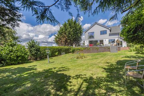 28 Highdown Avenue, Emmer Green, Reading, RG4 8QS