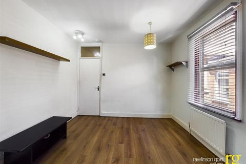 88a Rosslyn Crescent, Harrow, HA1 2RZ