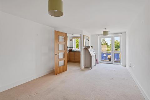 1 bedroom apartment for sale, Limpsfield Road, Sanderstead, South Croydon