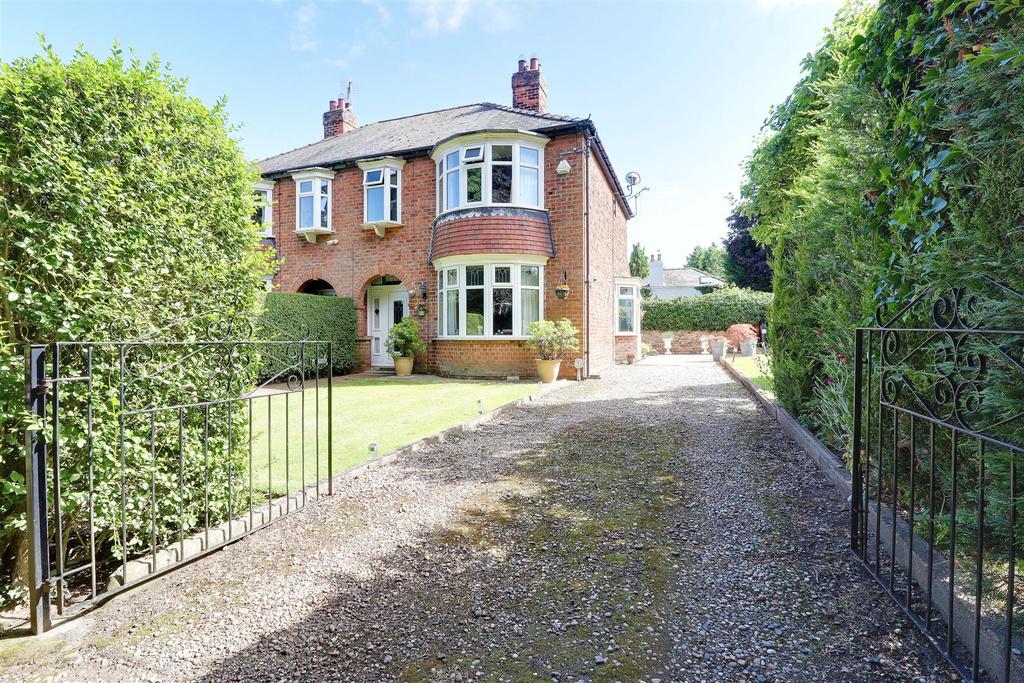 Mill Lane, Elloughton 3 bed semidetached house for sale £299,995