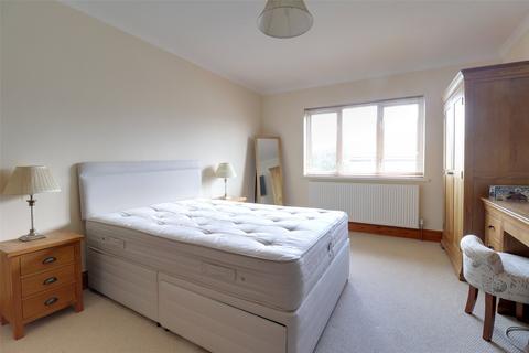 3 bedroom terraced house for sale, South Street, Braunton, Devon, EX33