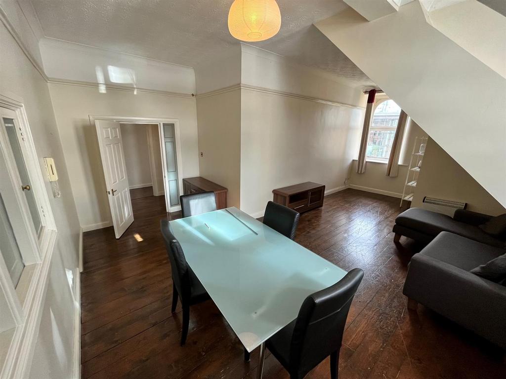 Chepstow House, 1620 Chepstow Stret, Manchester 2 bed apartment to