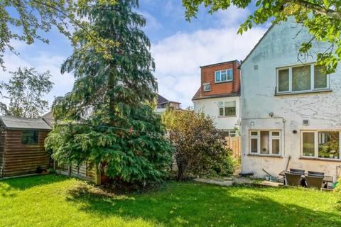 3 bedroom flat for sale, Abercorn Road, London, Mill Hill East, NW7 1JH