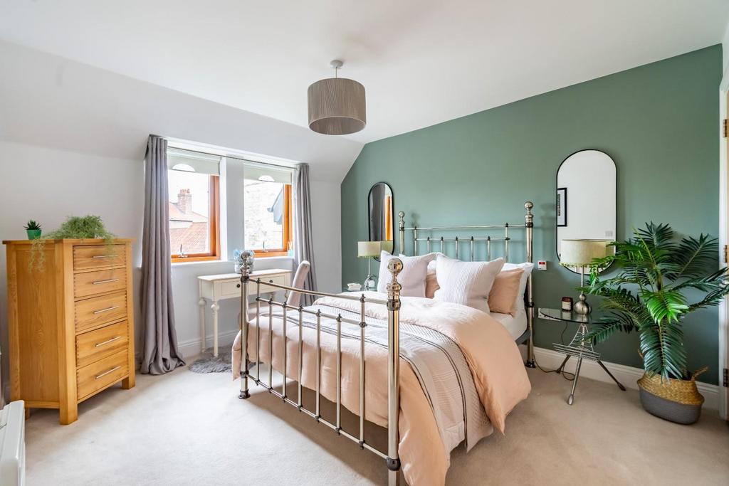 Talbot Court, Low Petergate, York 1 bed apartment for sale £245,000