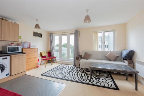 1 bedroom flat for sale, Mill Street, Slough
