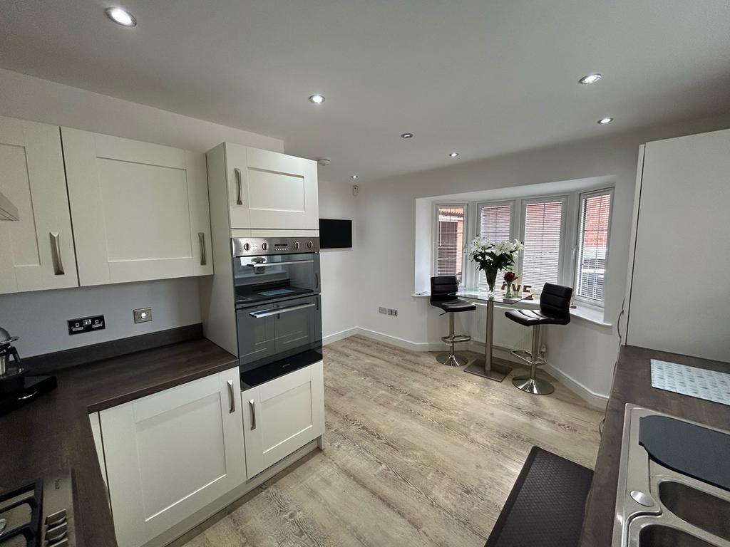 Daisy Lane, Shepshed, Loughborough, LE12 4 bed detached house £390,000