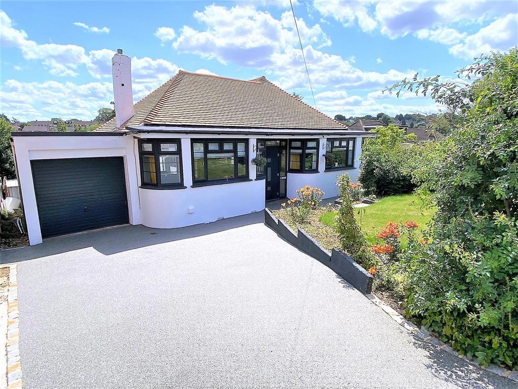 Watson Avenue, Chatham 4 bed detached bungalow for sale £585,000