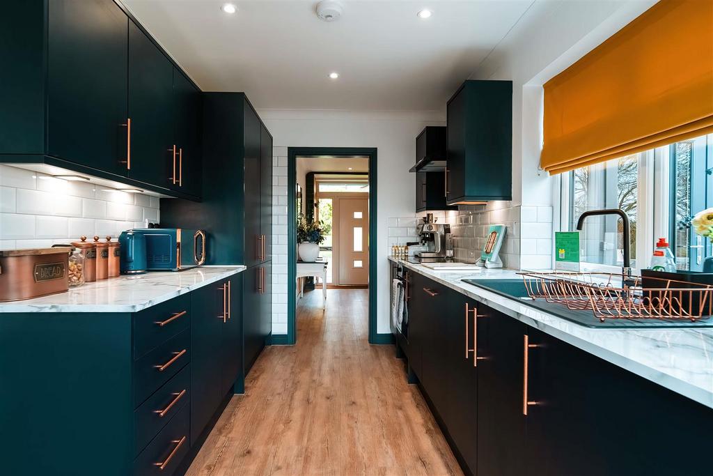 Watson Avenue, Chatham 4 bed detached bungalow for sale £585,000