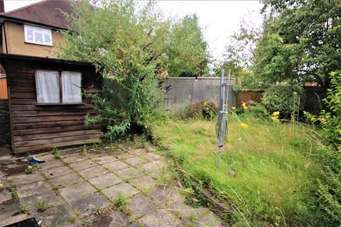 23 West Close, Cockfosters, Barnet, EN4 0AT