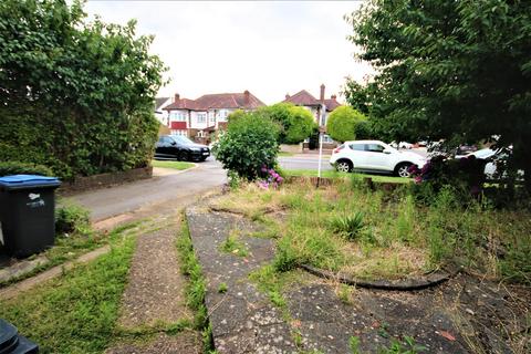 23 West Close, Cockfosters, Barnet, EN4 0AT