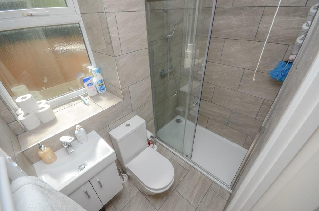 Shower room.jpg