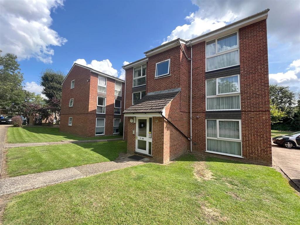 Trinity Street, Enfield 1 bed flat £240,000