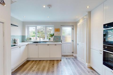 3 Church Close, Pool In Wharfedale, Otley, LS21 1LN