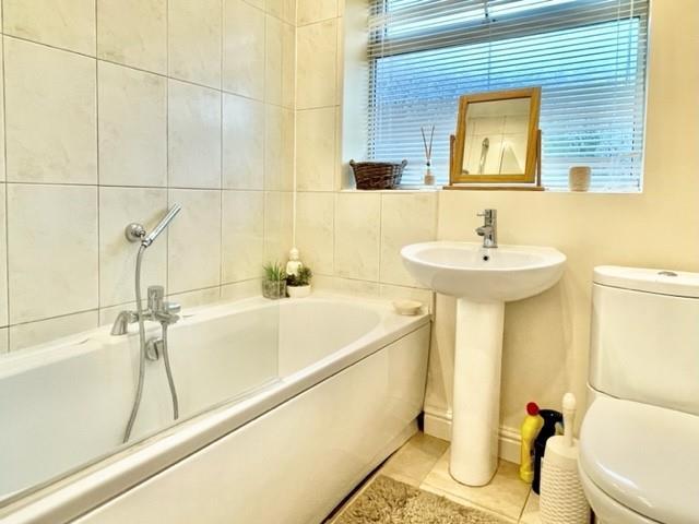 Bath1.jpg