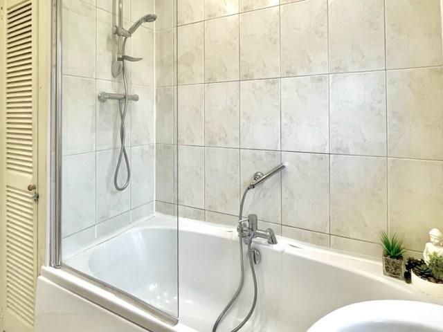 Bath2.jpg
