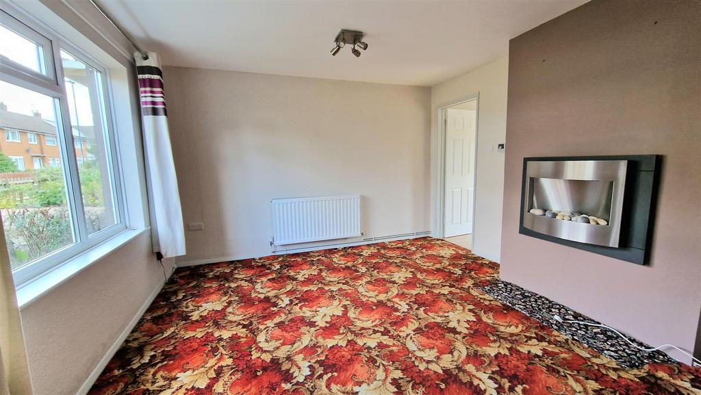 Farneworth Road, Mickleover, Derby 3 bed terraced house £195,000