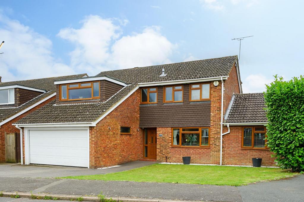 Orkney Close, Stewkley, Leighton Buzzard 4 bed detached house for sale £580,000