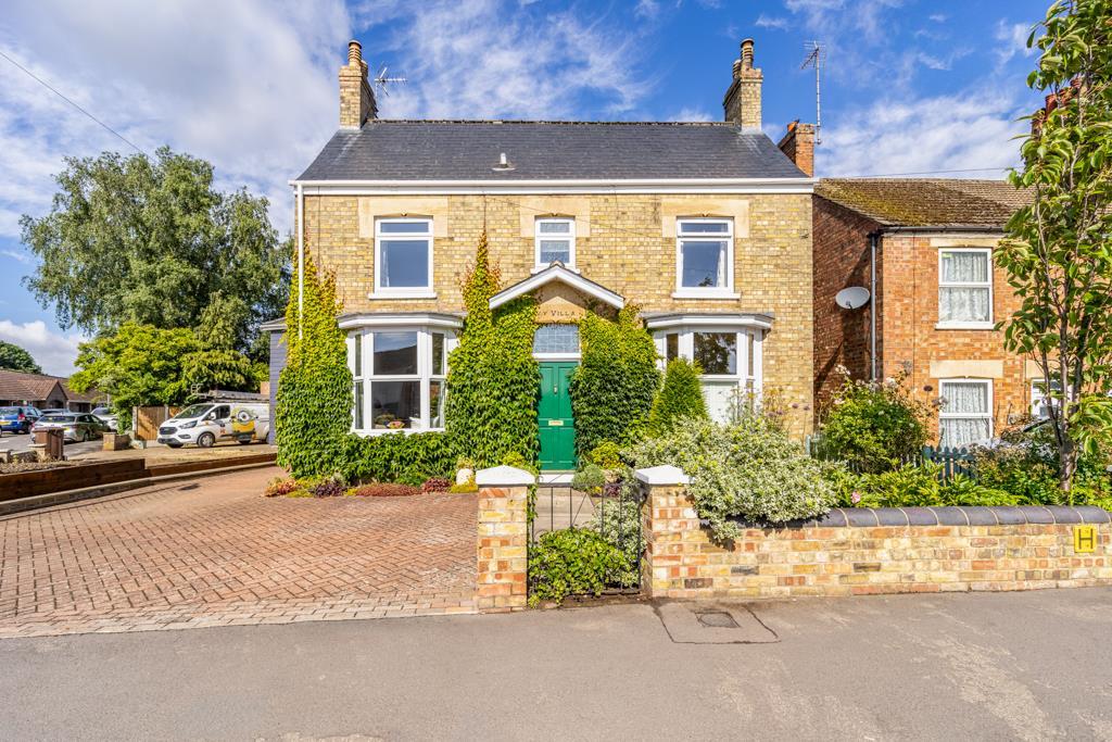 Stonegate, Spalding 3 bed detached house for sale £310,000