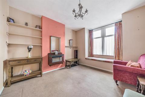 20 Worthington Road, Surbiton, KT6 7RX