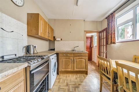 20 Worthington Road, Surbiton, KT6 7RX