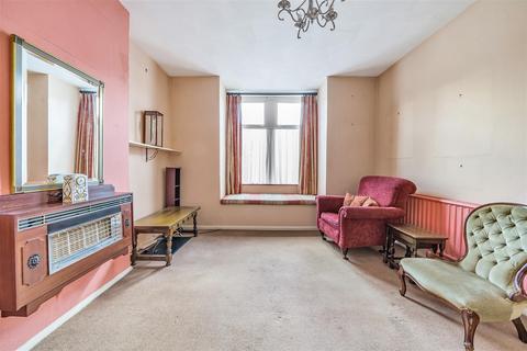20 Worthington Road, Surbiton, KT6 7RX