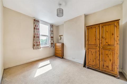 20 Worthington Road, Surbiton, KT6 7RX