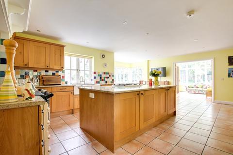 2 Forest View, Brockenhurst, SO42 7YX