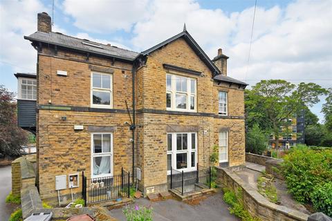 11a Broomgrove Crescent, Sheffield, S10 2LQ