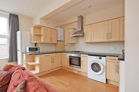 11a Broomgrove Crescent, Sheffield, S10 2LQ