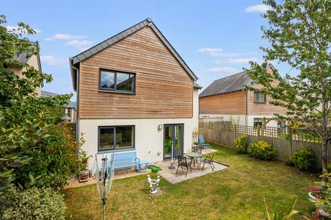 17 Longstem Drive, Dartington, Totnes, TQ9 6FS