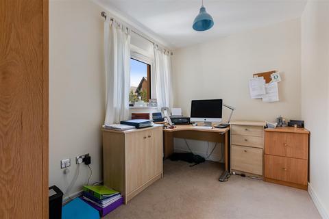 17 Longstem Drive, Dartington, Totnes, TQ9 6FS