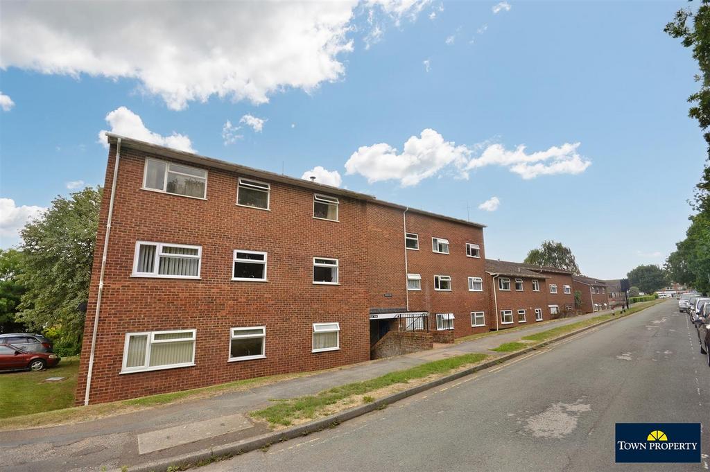 Black Path, Polegate 1 bed flat £154,950