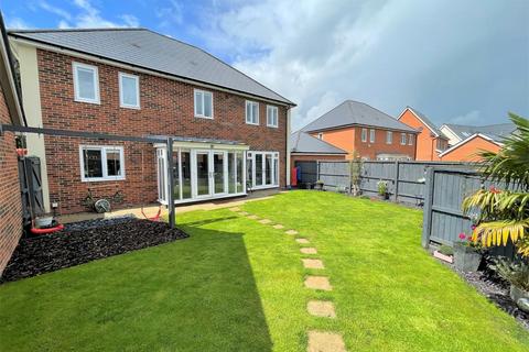 4 bedroom detached house for sale - River Close, Whalley, Ribble Valley