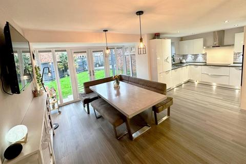 4 bedroom detached house for sale, River Close, Whalley, Ribble Valley