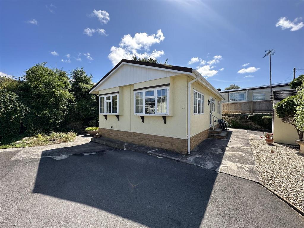 Quarry Rock Gardens, Bath 2 bed detached house for sale £168,000