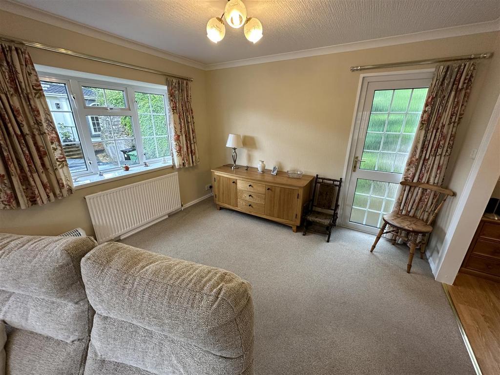 Quarry Rock Gardens, Bath 2 bed detached house for sale £168,000