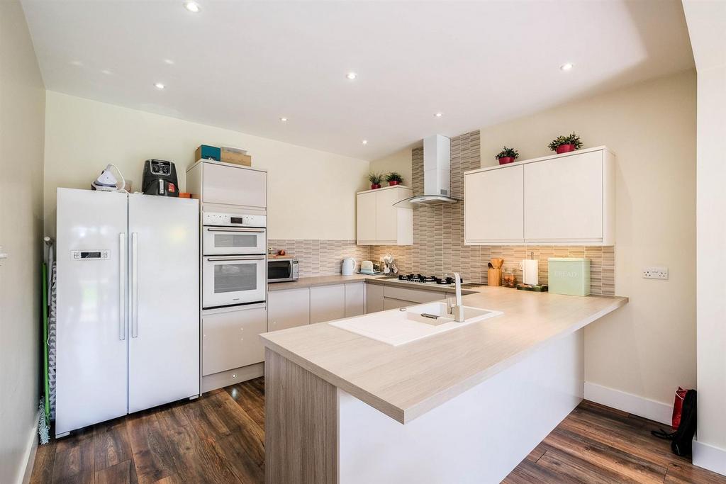 49 Brook Crescent-48 resized.jpg