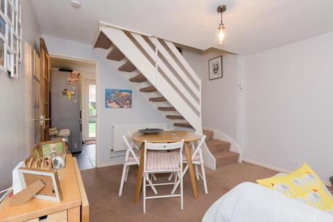 34 Stevens Close, Epsom, KT17 4RG