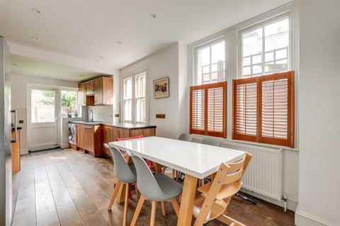 4 bedroom terraced house for sale, Harbledown Road, London