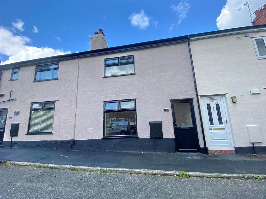 Byron Street, Macclesfield 2 bed terraced house for sale - £195,000