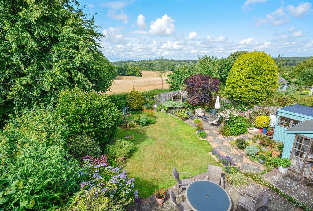 Hurst Lane, 3 bed semidetached house for sale £599,950