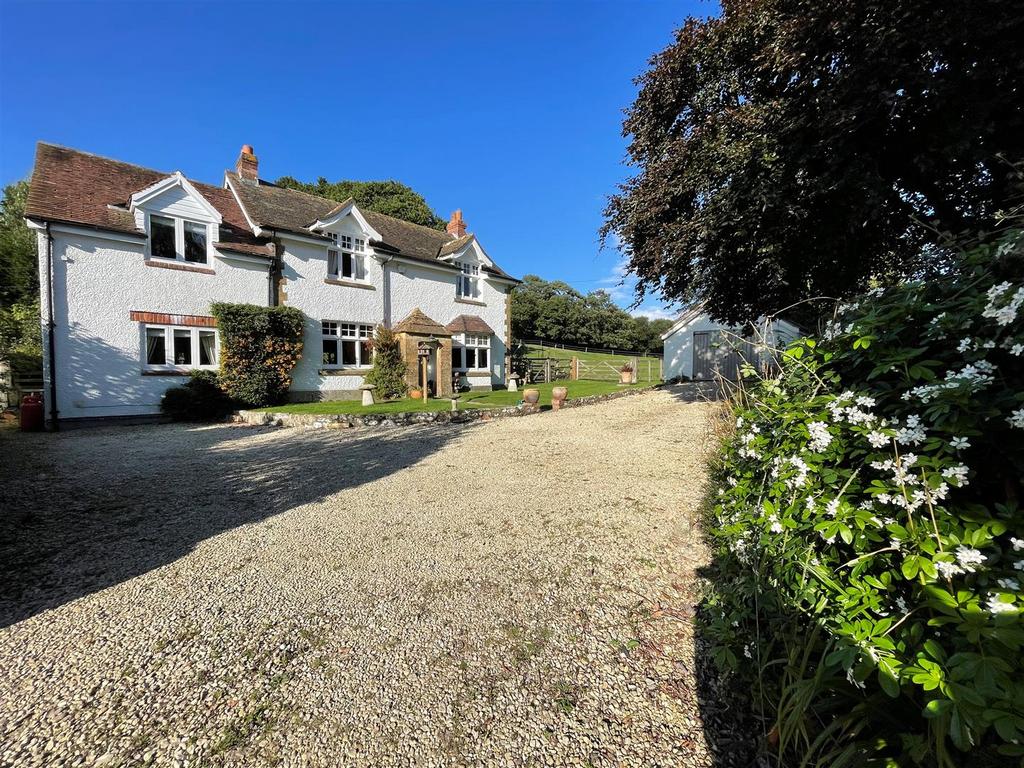 Chard 4 bed detached house for sale £875,000