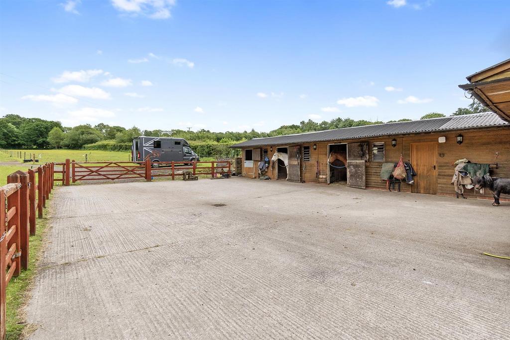 Stable yard