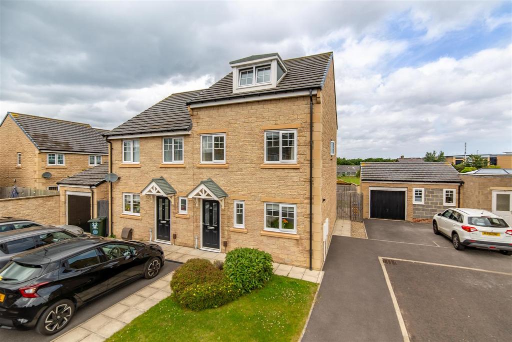 Charlotte Place, Longbenton, Newcastle Upon Tyne 3 bed semidetached