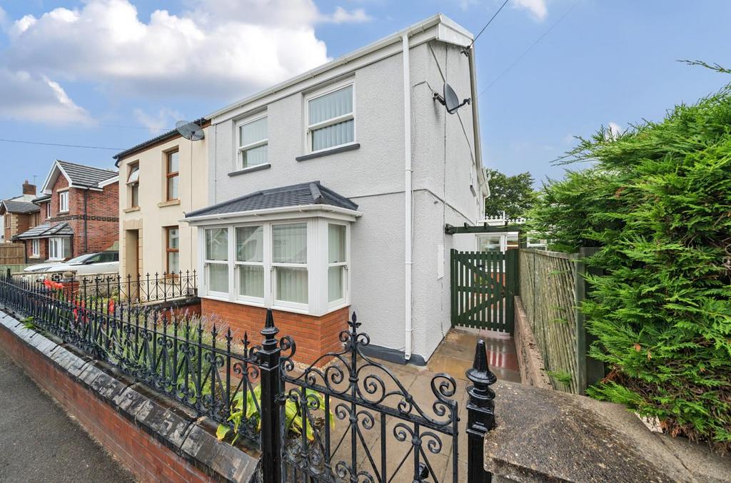 Heol Y Bwlch, Bynea, Llanelli 3 bed semidetached house for sale £210,000