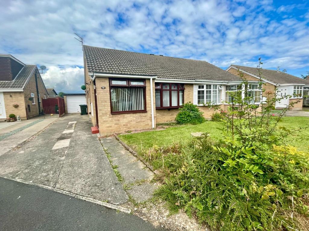 Hilderthorpe, Nunthorpe, Middlesbrough 3 bed semidetached bungalow £